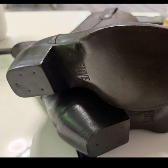 Frye Austin Inside Zip Leather Western Boots Chocolate Brown Women's Size 6.5M - Picture 8 of 10